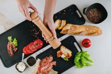 Plastic chopping board "M" 31x19 cm black